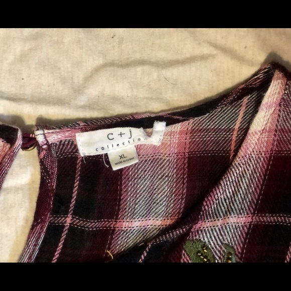 C&J Top - Picture 3 of 3